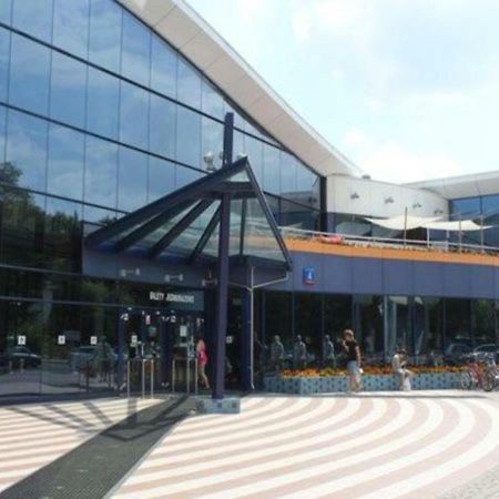 P&O Serviced Apartments Pulawska Warsaw Exterior photo