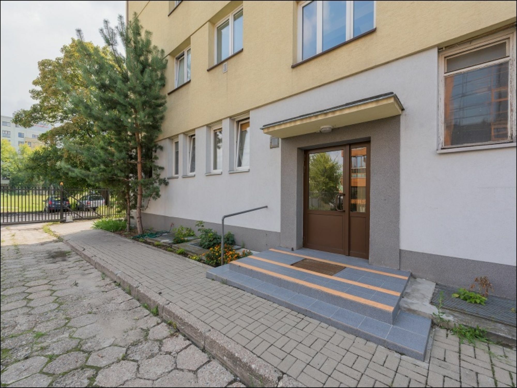 P&O Serviced Apartments Pulawska Warsaw Exterior photo